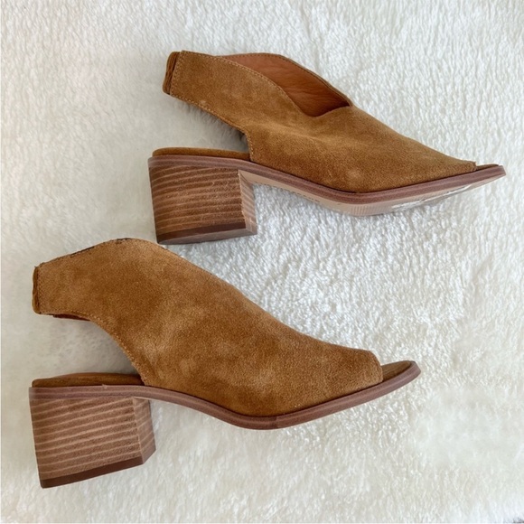 LUCKY BRAND Terif Topanga Tan Suede Leather Sandals Size 8.5 - Picture 5 of 9